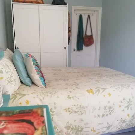 דירות Charming London With Balcony מראה חיצוני תמונה