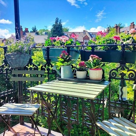 דירות Charming London With Balcony מראה חיצוני תמונה